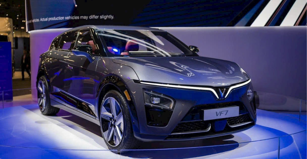 VINFAST VF7